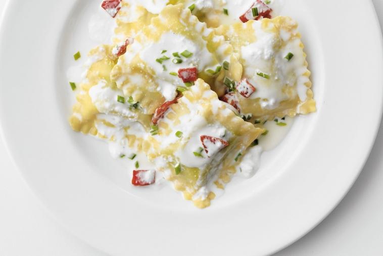 ravioli with ricotta and roasted red peppers