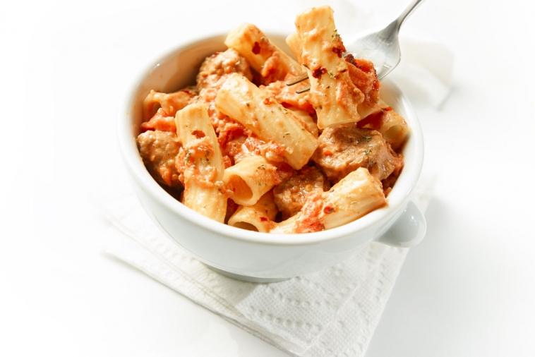 rigatoni with chorizo tomato sauce