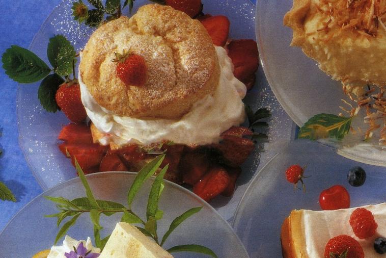scrumptious strawberry shortcakes