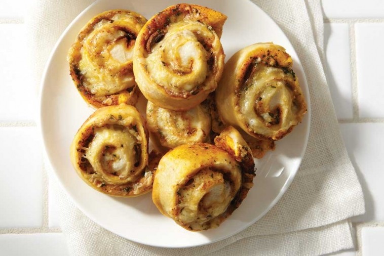 spicy garlic pizza roll ups with swiss spicy garlic pizza roll ups with swiss
