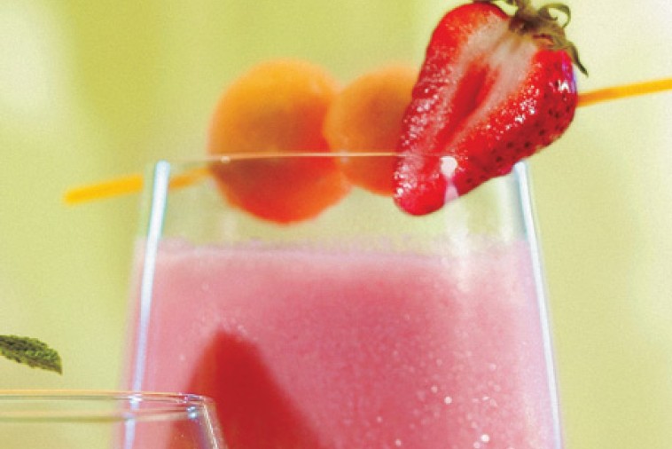 strawberry cantaloupe smoothie