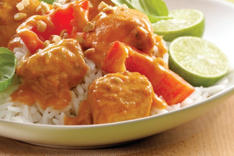 thai curry chicken with red bell peppers thai curry chicken with red bell peppers