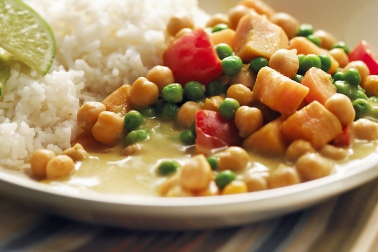 vegetarian sweet potato and chickpea curry