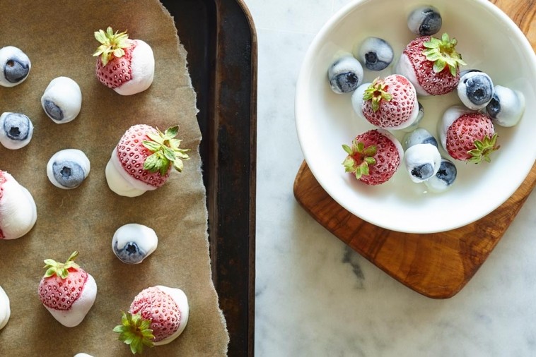 yogurt dipped berries yogurt dipped berries